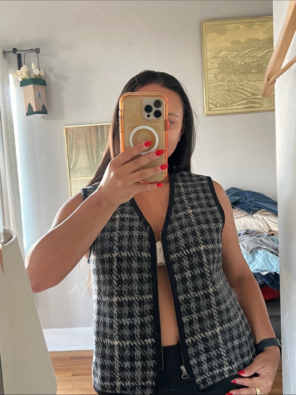 REQUIREMENTS black/tan 100% Wool sweater vest